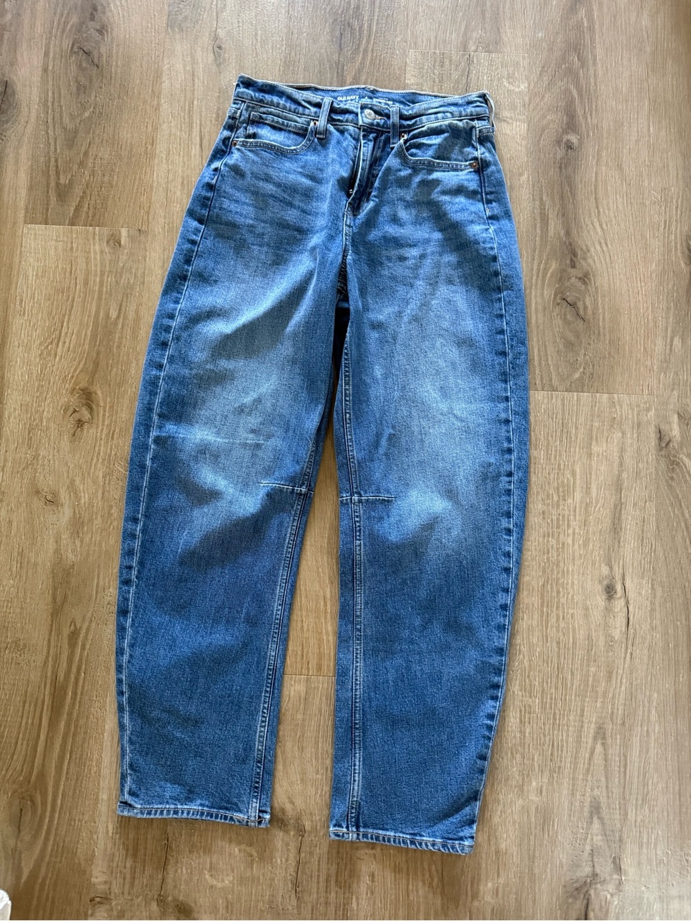 Old Navy Classic Barrel Jeans-High Rise NWOT